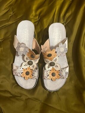 L’ Artiste Damour Leather Slide Mules